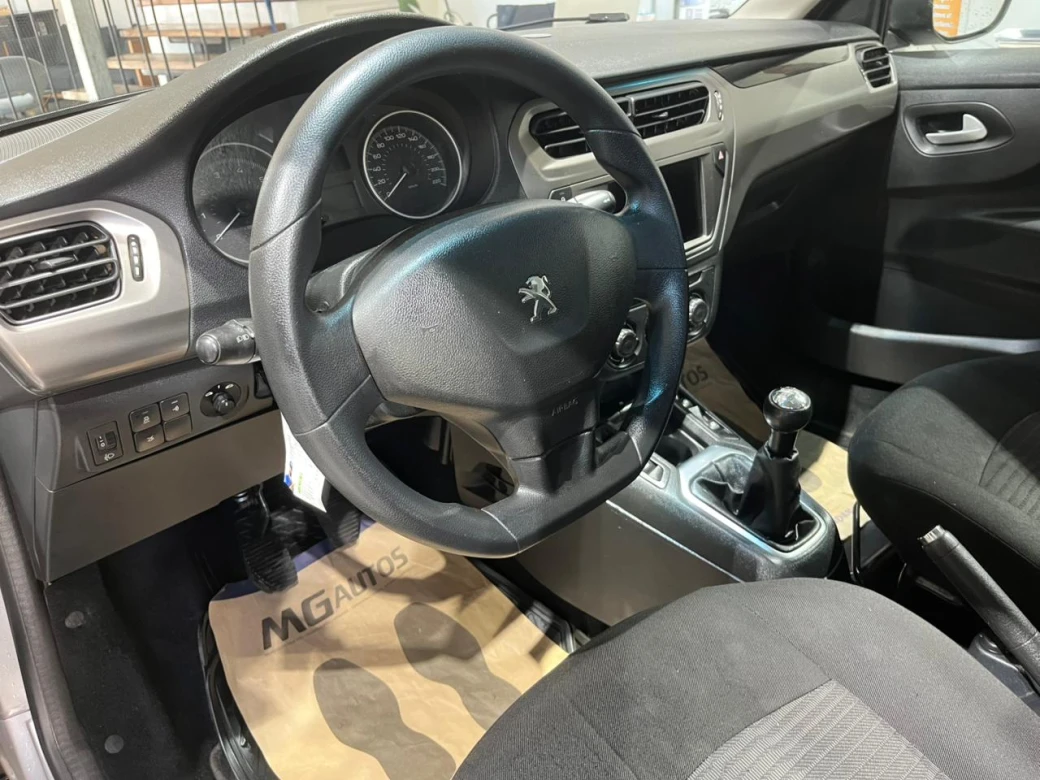 imagen 0 de vehiculo con id 2197